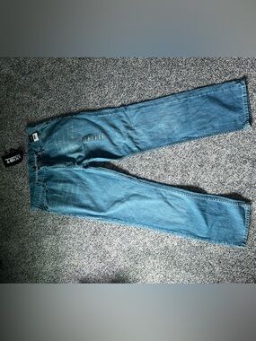 NWT AXIST Classic Light Blue Men’s Jeans - Straight Fit